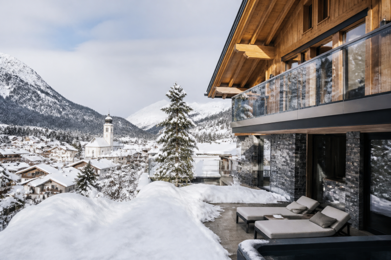Lech am Arlberg: Luxusurlaub zwischen Tiefschnee und Design