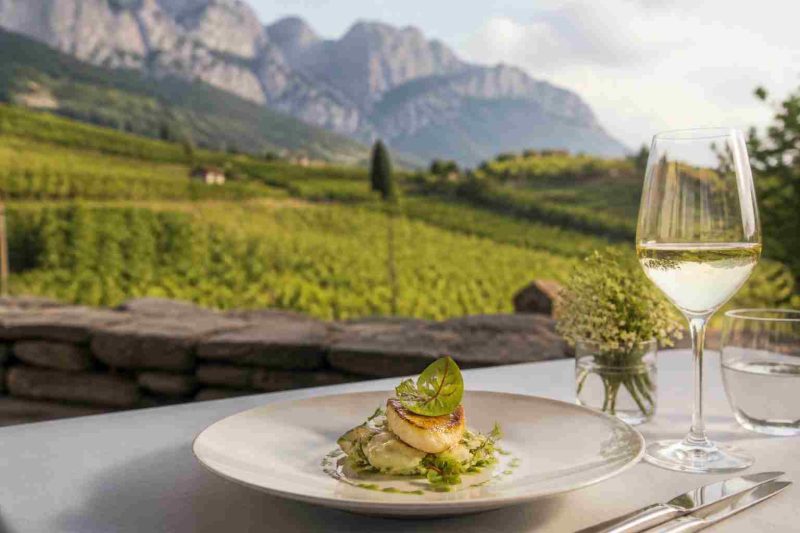 Südtirol als Genussregion: Sterneküche zwischen Dolomiten und Weinbergen